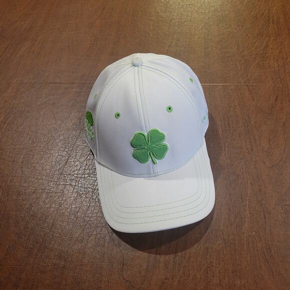 Black Clover Hat Mens S/M White Green Live Lucky Golf Flex Stretch Fitted - Picture 1 of 14